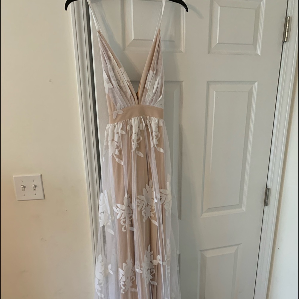 White maxi dress